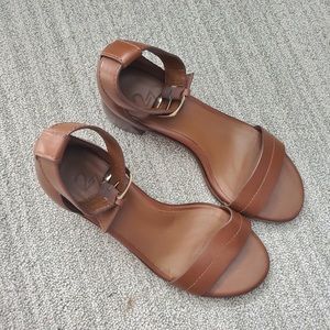 27 edit brown heels/sandals in great condition!